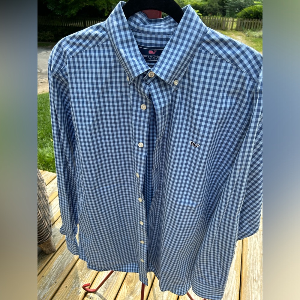 Vineyard Vines Men’s Button Down Long Sleeve Shirt